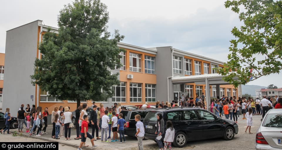 Ilustracija članka: Grude: Objavljen raspored upisa prvašića u školu