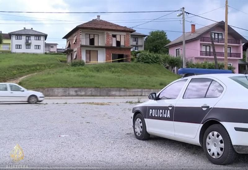 Ilustracija članka: Od migranata izuzeto 36 noževa