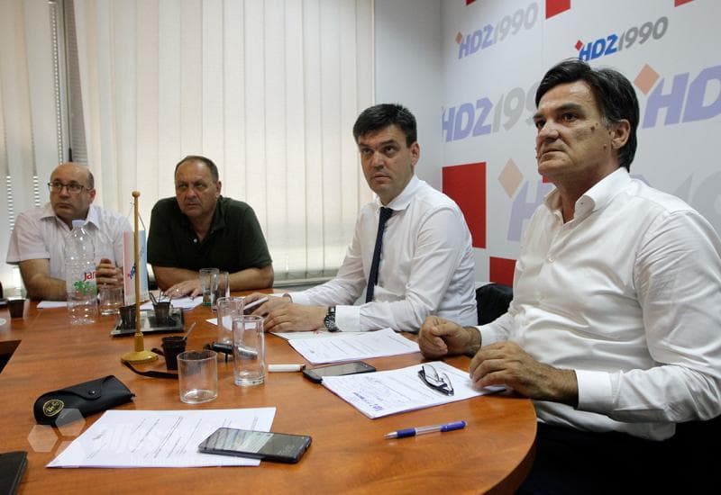 Ilustracija članka: Što je s ‘devedesetkom’ u Grudama?