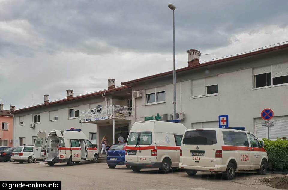 Ilustracija članka: GRIPA HARA HERCEGOVINOM Razredi prepolovljeni, na treninzima ni trećina djece