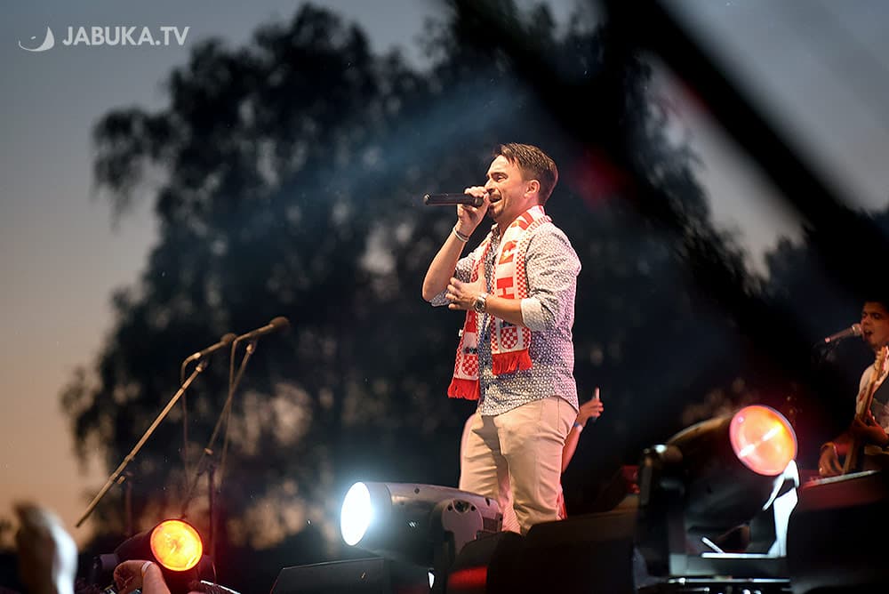 Ilustracija članka: Dan Grada: Jole na najvećoj širokobriješkoj fešti