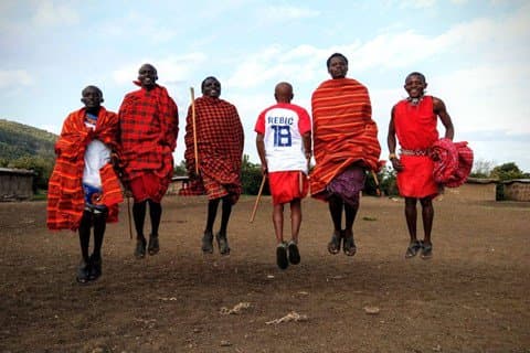 Ilustracija članka: Imoćanin u Keniji snimio fotku godine: Massai razgrabili dres Ante Rebića