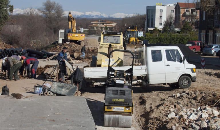 Ilustracija članka: Zbog radova i većeg broja putovanja, gužve na prometnicama u Hercegovini