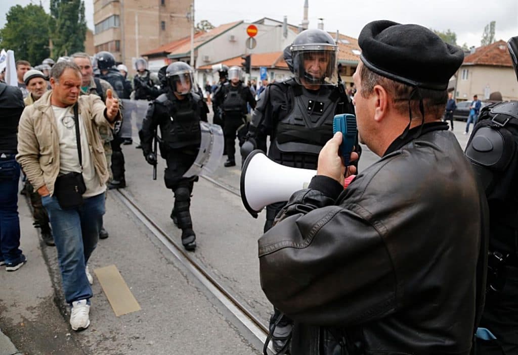 Ilustracija članka: Borci se ispričali građanima: Borbu ćemo nastaviti na predizbornim skupovima