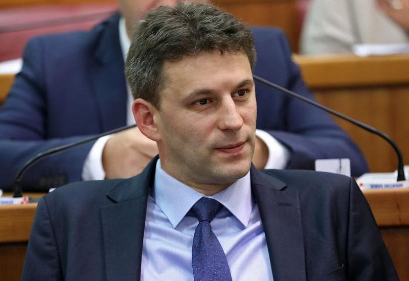 Ilustracija članka: Petrov: Komšić ne smije biti primljen u Zagrebu kao predstavnik Hrvata jer on to nije