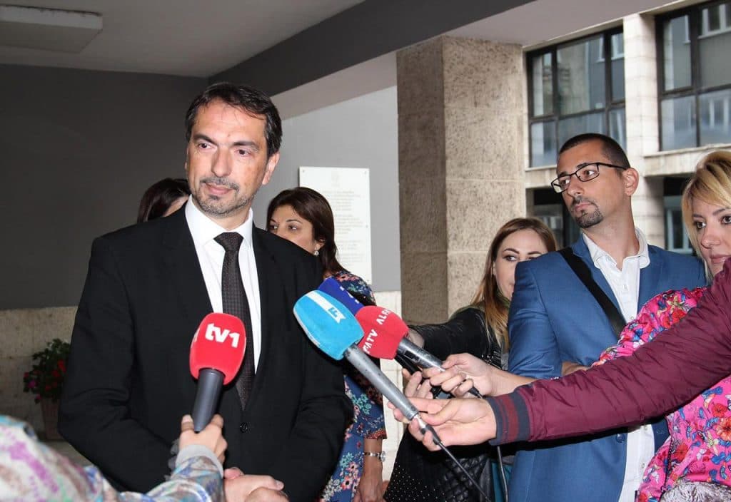 Ilustracija članka: Čavara: Komšić je marioneta i najveći licemjer u BiH