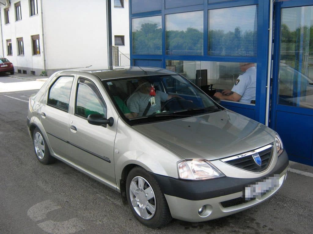 Ilustracija članka: Novi sustav kontrole EU neće vrijediti za bh. građane s hrvatskom putovnicom