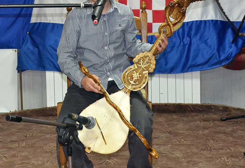 Ilustracija članka: U Širokom Brijegu će se okupiti guslari, diplari i gangaši iz cijele Hercegovine i Dalmacije 