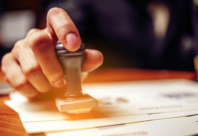 Ilustracija članka: Uhićen zaposlenik ministarstva zbog fiktivnih uvjerenja o vojnom stažu