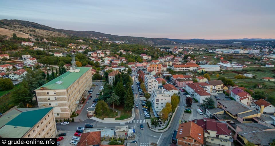 Ilustracija članka: Općina Grude prodaje neizgrađeno građevinsko zemljište u Gospodarskoj zoni „Pogana Vlaka-Poljanice“
