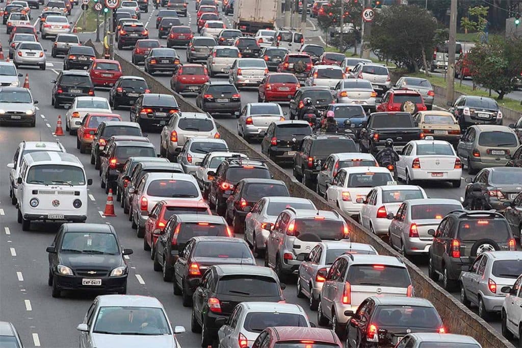 Ilustracija članka: Dijaspora ”zakrčila” izlaze iz BiH