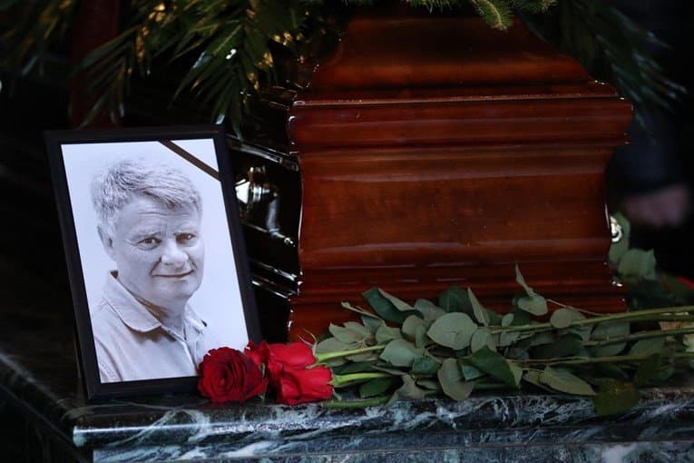 Ilustracija članka: Uz tamburaše ispratili Ivu Gregurevića: “Bio si nomadska duša”