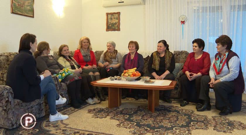 Ilustracija članka: Bakice iz Ljubuškog zajedno imaju gotovo 650 godina, a zapanjuju energijom