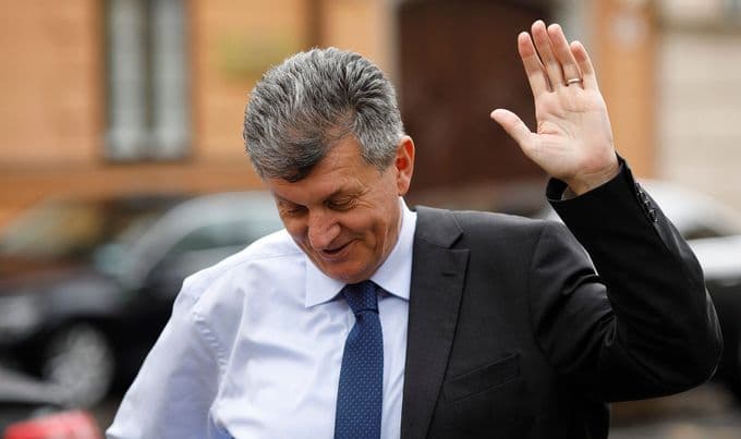 Ilustracija članka: Plenković smijenio Kujundžića