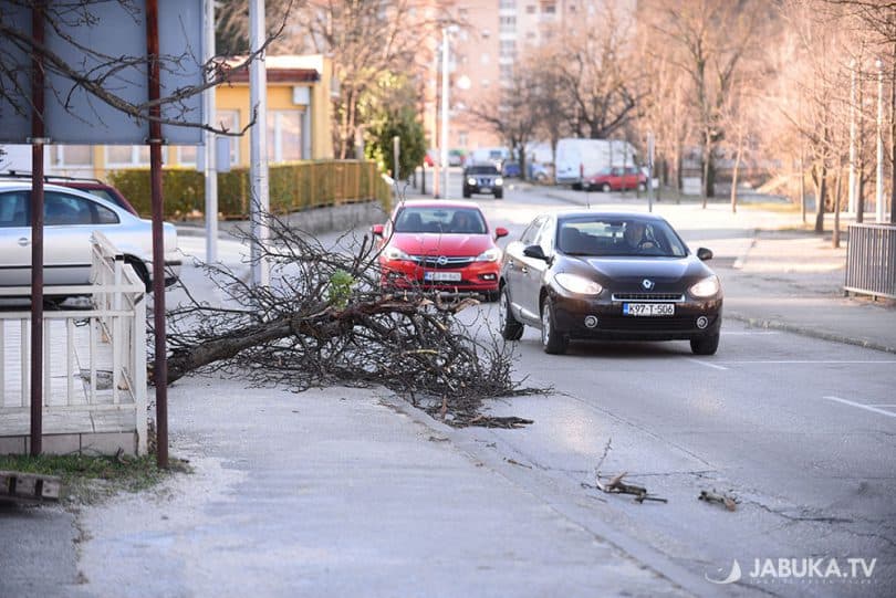 Ilustracija članka: Izdano upozorenje za Hercegovinu: Ne izlazite iz kuća bez velike potrebe