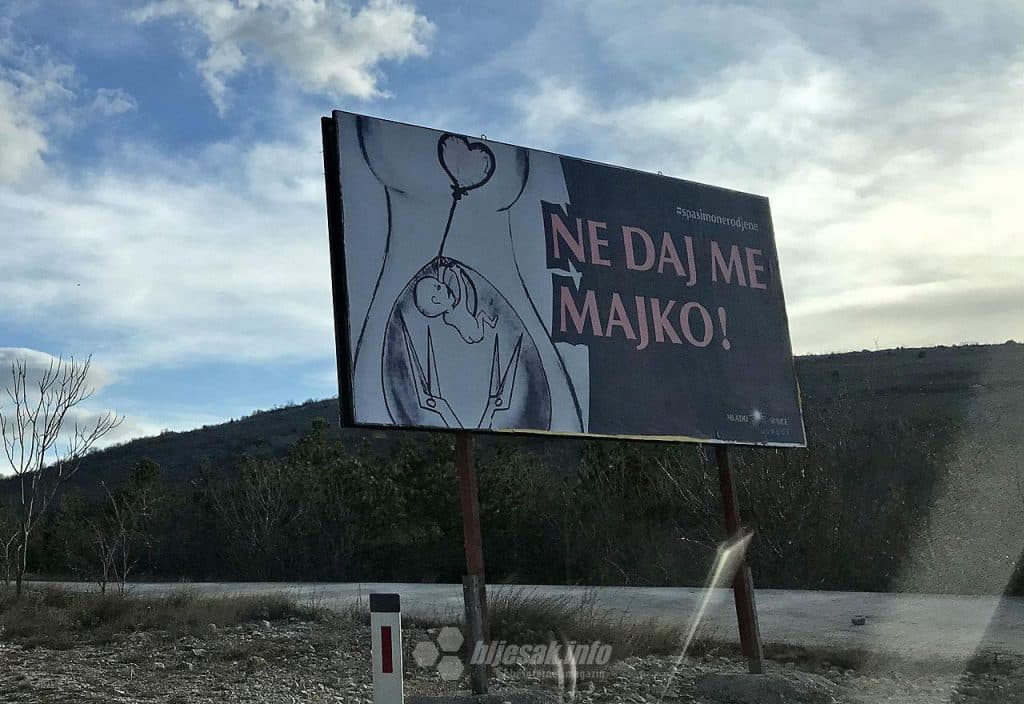 Ilustracija članka: Potresni plakati o pobačaju osvanuli u Hercegovini