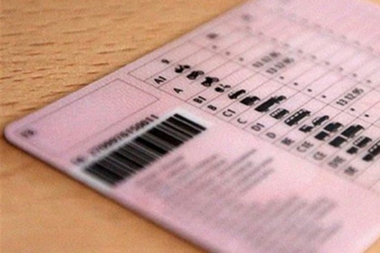 Ilustracija članka: Velike promjene za vozače u BiH: Uvodi se treća tablica