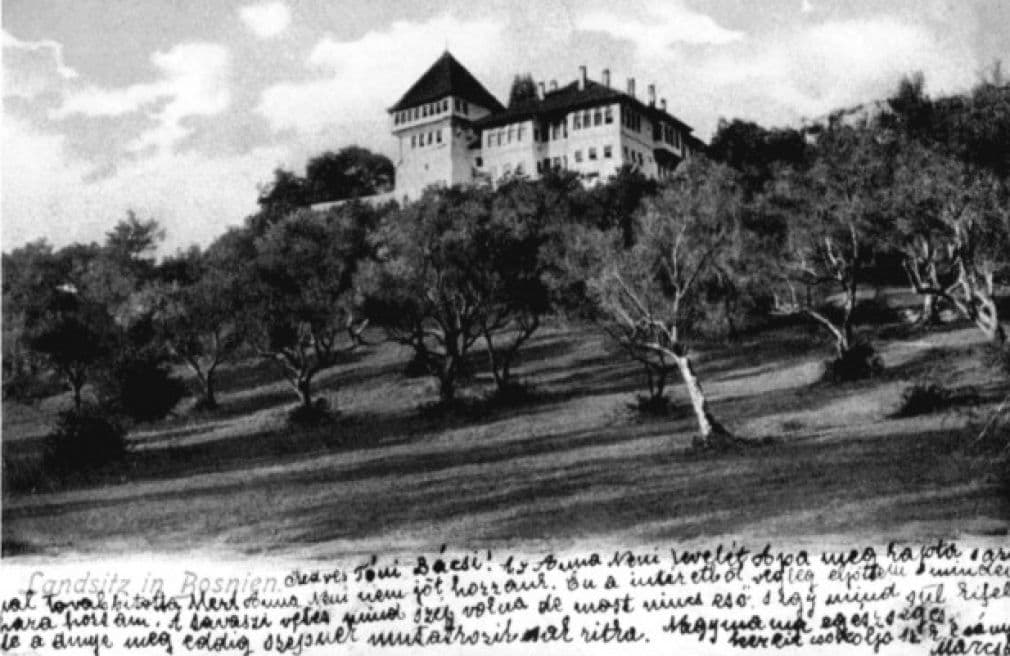 Ilustracija članka: Prodaje se imanje na kojem se nalazi čuveni dvorac Kapetanovića u Vitini