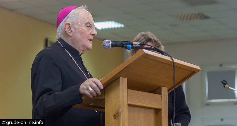 Ilustracija članka: Nadbiskup Hoser: Hrvatska i Hercegovina su prva kći Crkve, čuvajte jedinstvo i svoj identitet