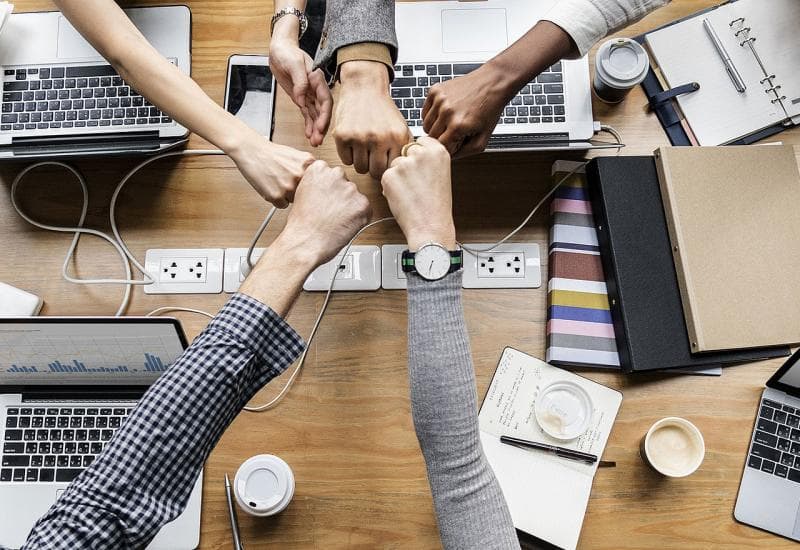 Ilustracija članka: Skraćivanje radnog vremena – jeste li za?