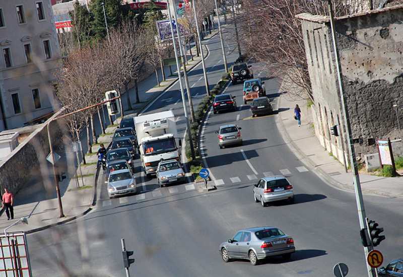 Ilustracija članka: Od 1. svibnja zabranjen uvoz starih automobila 