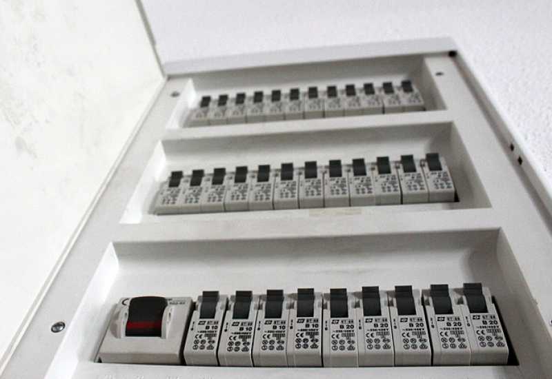 Ilustracija članka: Elektroprivreda HZ HB raskinula ugovor s Aluminijem