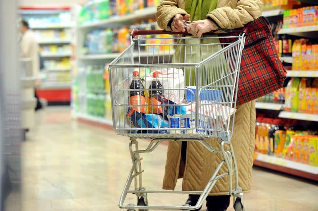 Ilustracija članka: Od početka godine plaće u BiH rasle 102 KM, a troškovi života 495 maraka