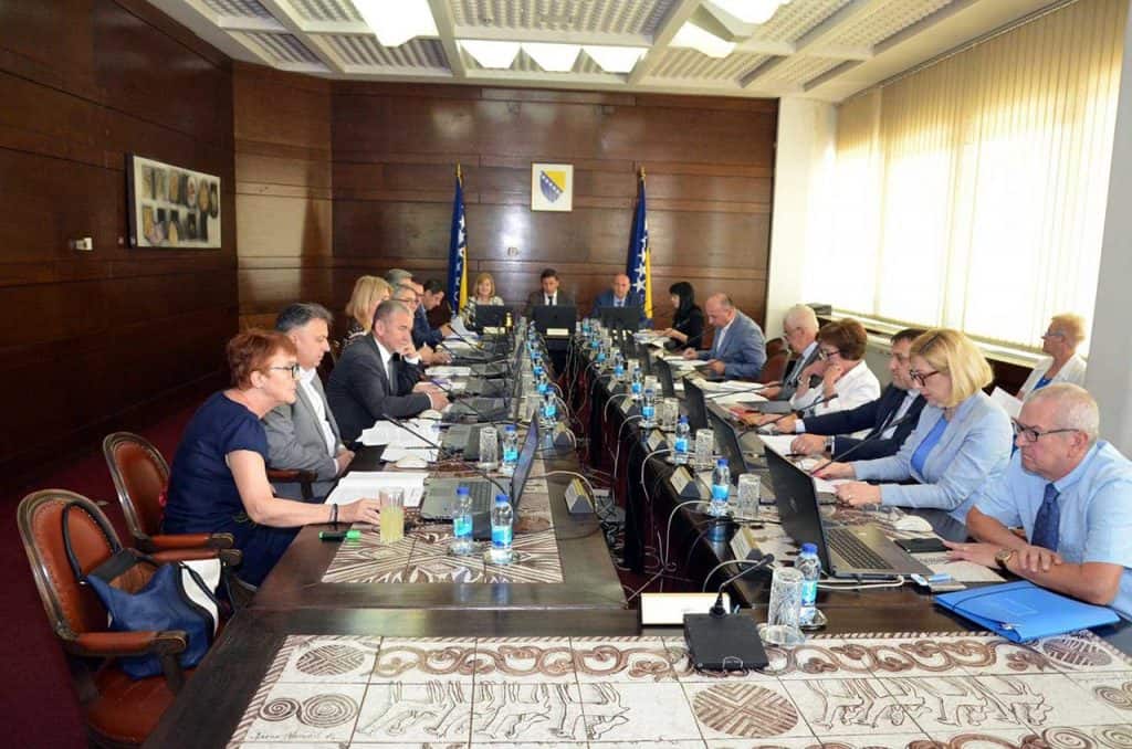 Ilustracija članka: Izmjene i dopuna Proračuna FBiH: Braniteljima 25 milijuna KM