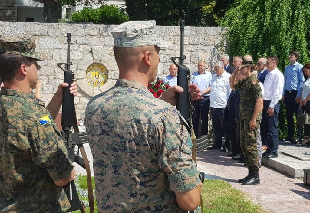 Ilustracija članka: Obljetnica HRHB: Ravnopravnost je put kojim svi trebamo ići