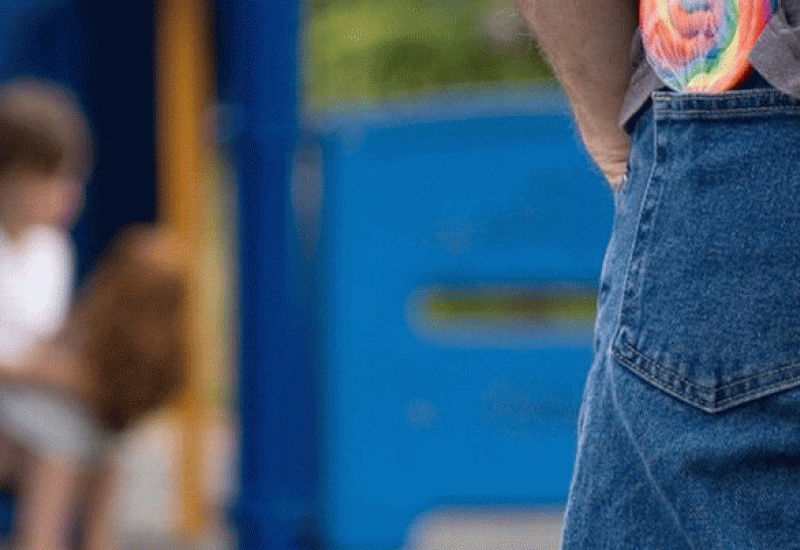 Ilustracija članka: Konobar u Tučepima presretao djevojčice i pred njima se samozadovoljavao