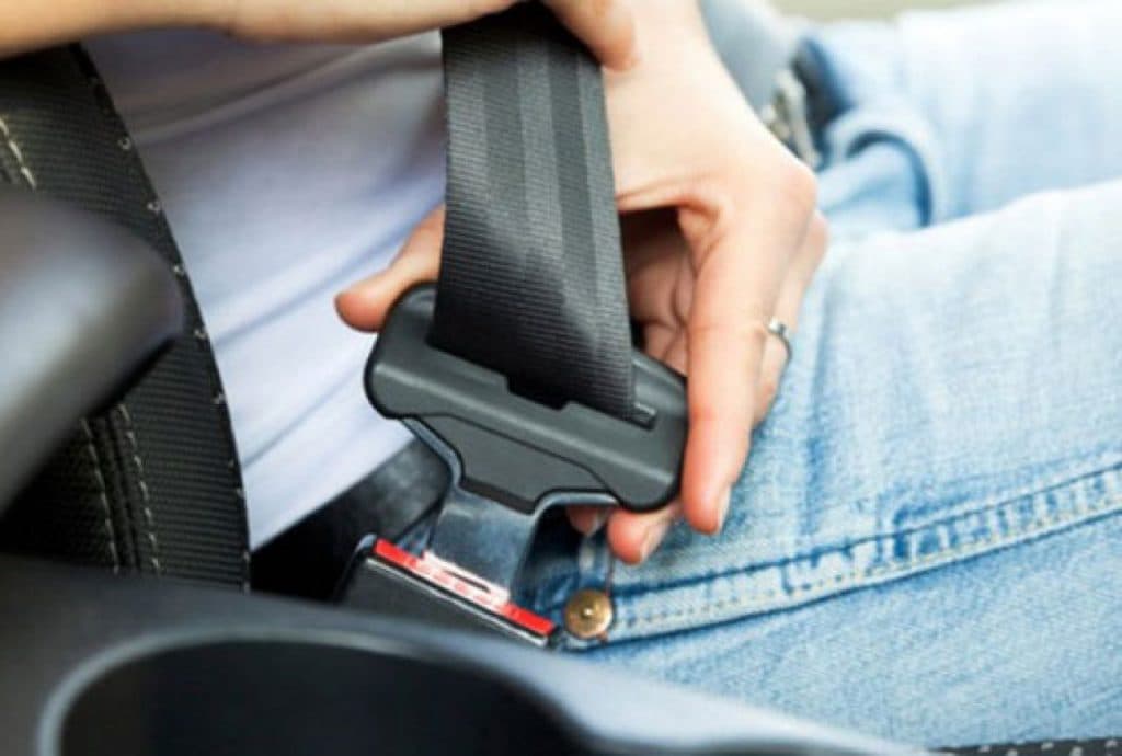 Ilustracija članka: Policija počela kažnjavati sve putnike u automobilu bez vezanog pojasa
