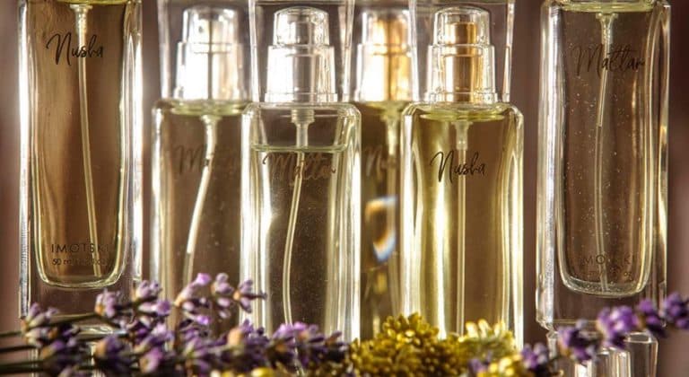 Ilustracija članka: Veliki uspjeh parfema od imotskog bilja inspiriranih likovima iz “Prosjaka i sinova”