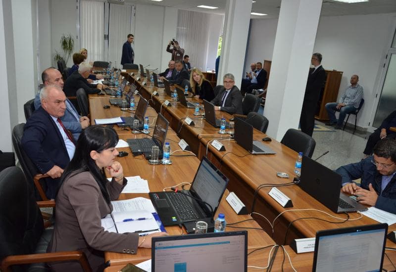 Ilustracija članka: Skoro k’o Švicarska: Pročitajte kakve nas reforme čekaju