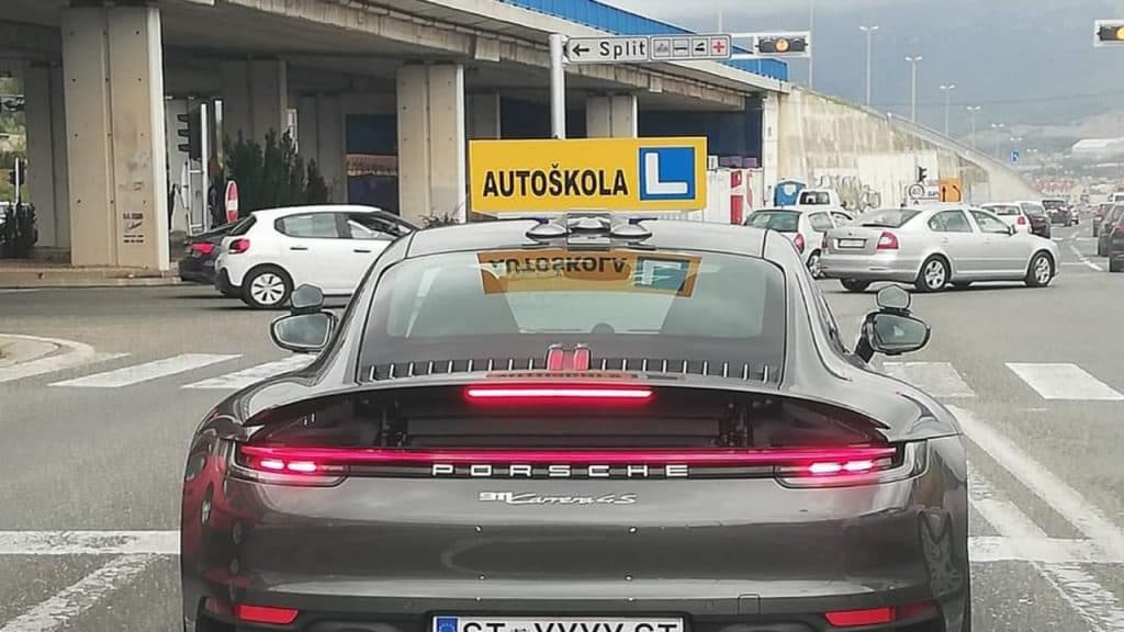 Ilustracija članka: Ovako polažu mladi Splićani: Porsche u Autoškoli izazvao brojne reakcije
