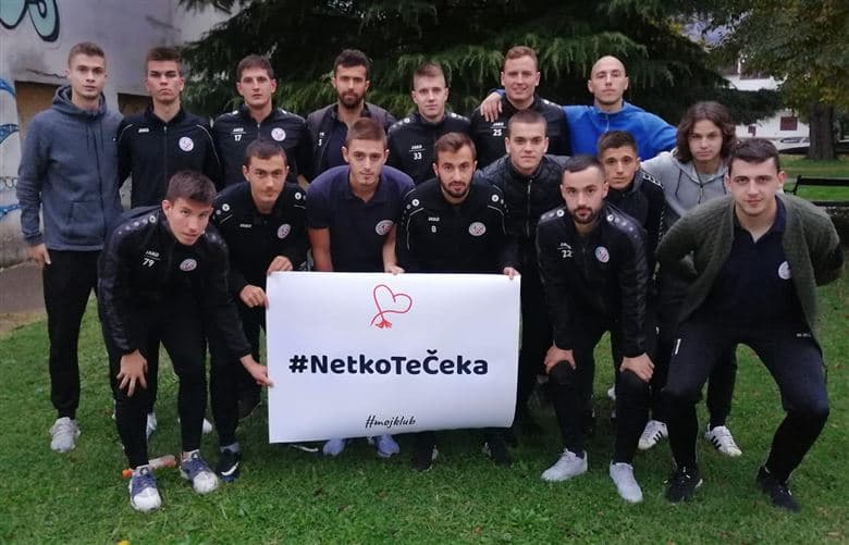 Ilustracija članka: Nogometaši iz Imotske krajine tuguju za mladićima iz Runovića. Imaju poruku za mlade: Ne žurite i ne konzumirajte alkohol dok vozite, netko vas kod kuće voli i jedva čeka vidjeti!