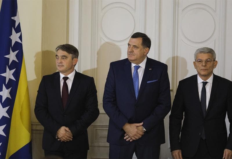 Ilustracija članka: Predsjedništvo šalje papir u NATO!