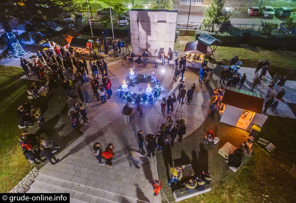 Ilustracija članka: Otkazana manifestacija „Božić u Grudama“