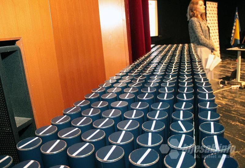 Ilustracija članka: Njemačka ne priznaje (neke) diplome iz BiH