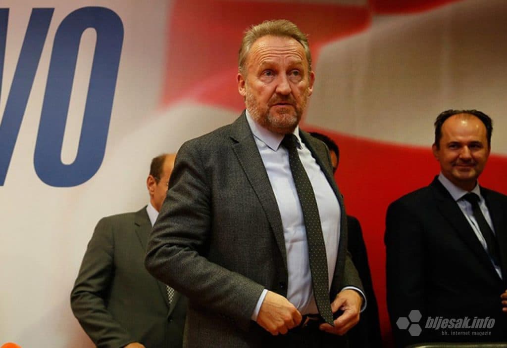 Ilustracija članka: Izetbegović zaprijetio: Kidanje okova u Mostaru i pretvaranje Hrvata u manjinu 