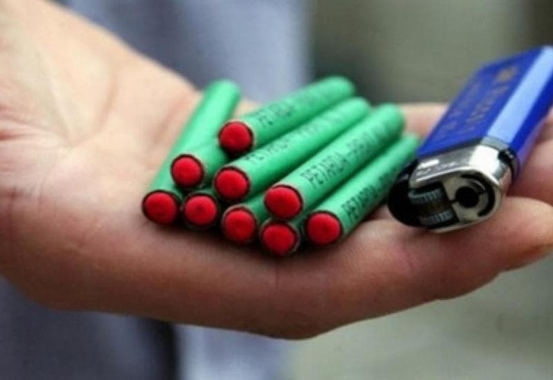 Ilustracija članka: Kazna za prodaju i korištenje petardi od 400 do 900 KM