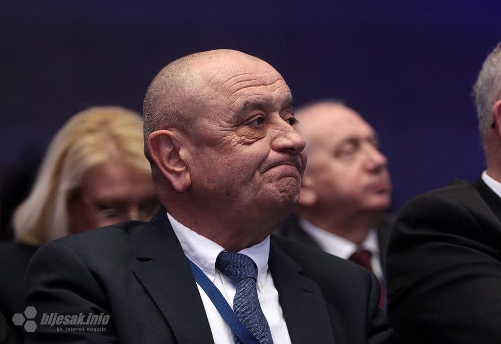 Ilustracija članka: Moguće povećanje plaća u institucijama BiH