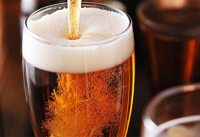 Ilustracija članka: Prošle godine u BiH: Uvezeno 172 milijuna litara vode, 140 milijuna litara piva…