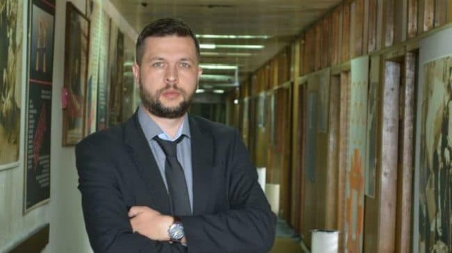 Ilustracija članka: Podli povratak dijspore u Facebook komentarima