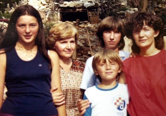 Ilustracija članka: Pogledajte rijedak video Gospinog ukazanja u međugorskoj crkvi iz 1984. godine