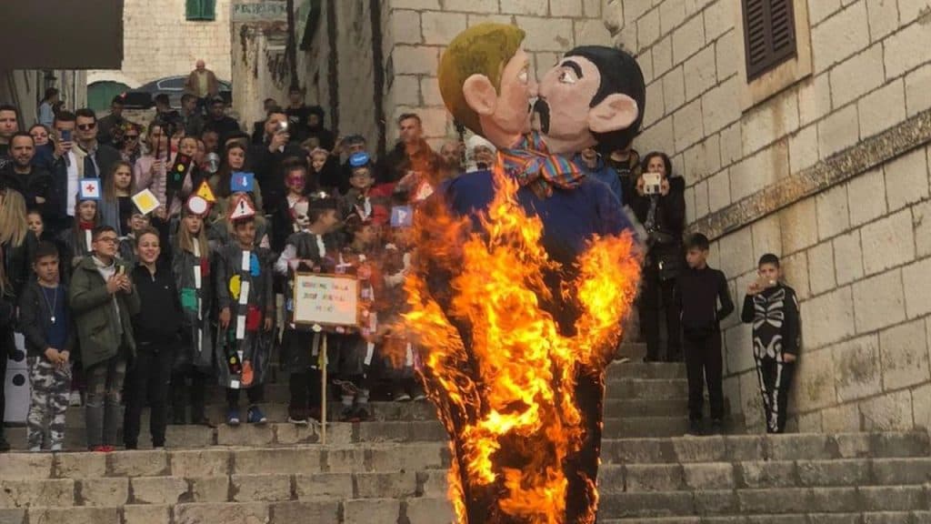 Ilustracija članka: Policija kreće u izvide u slučaju spaljivanja gay para u Imotskom