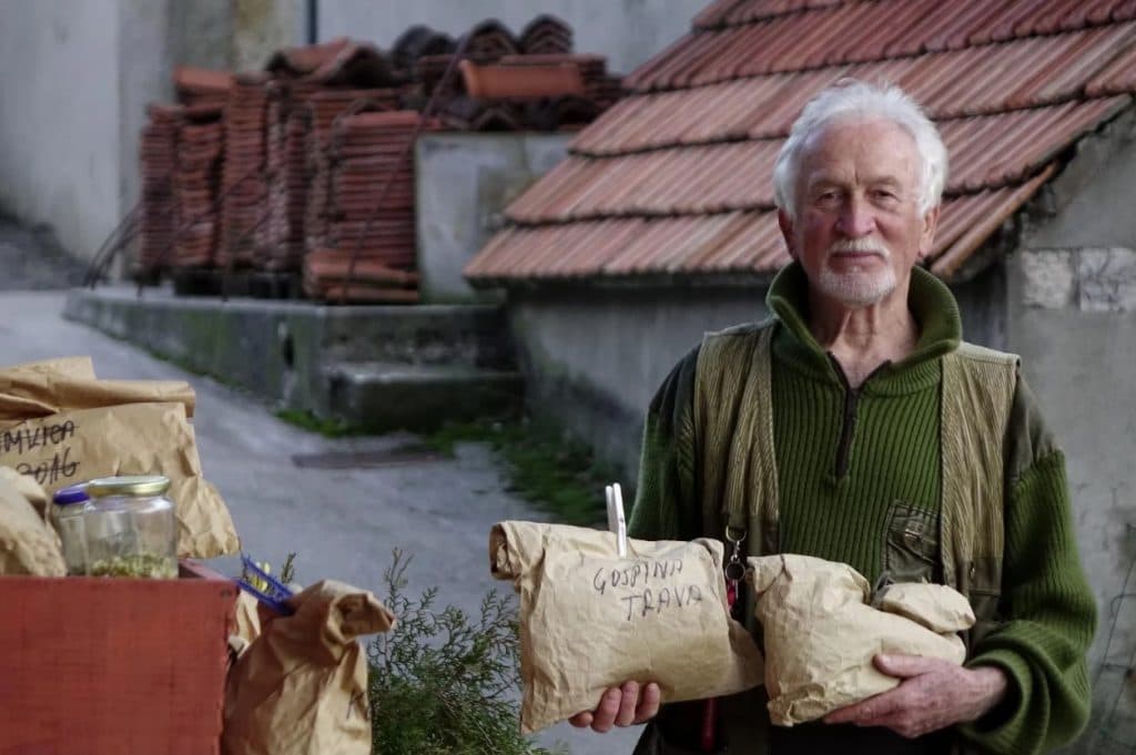 Ilustracija članka: ‘Nema lijeka kojeg nema na Biokovu!‘: 70-godišnji pustolov iz Zagvozda otkrio je brojne eliksire koje nesebično daruje