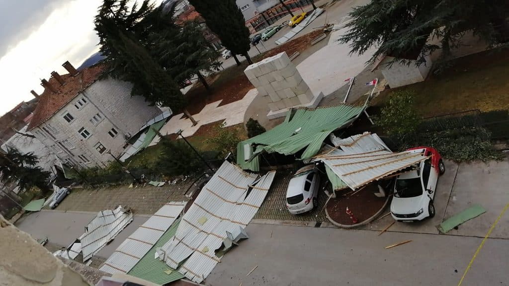 Ilustracija članka: Za Hercegovinu upaljen žuti meteoalarm zbog udara vjetra