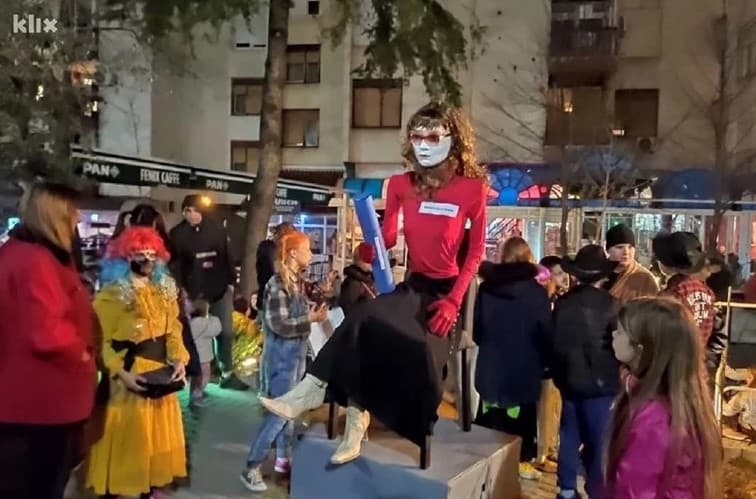 Ilustracija članka: VIDEO Na karnevalu u Mostaru spaljena lutka s likom Martine Mlinarević