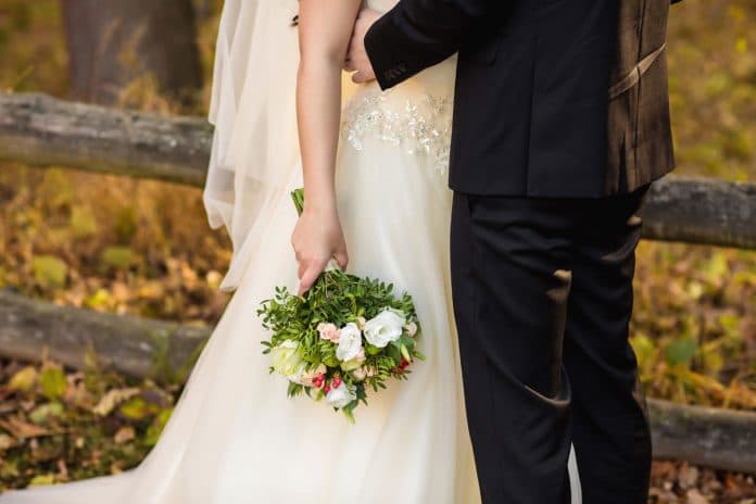 Ilustracija članka: Par iz Hercegovine srušio rekorde: Vjenčali su se u subotu, razveli u srijedu