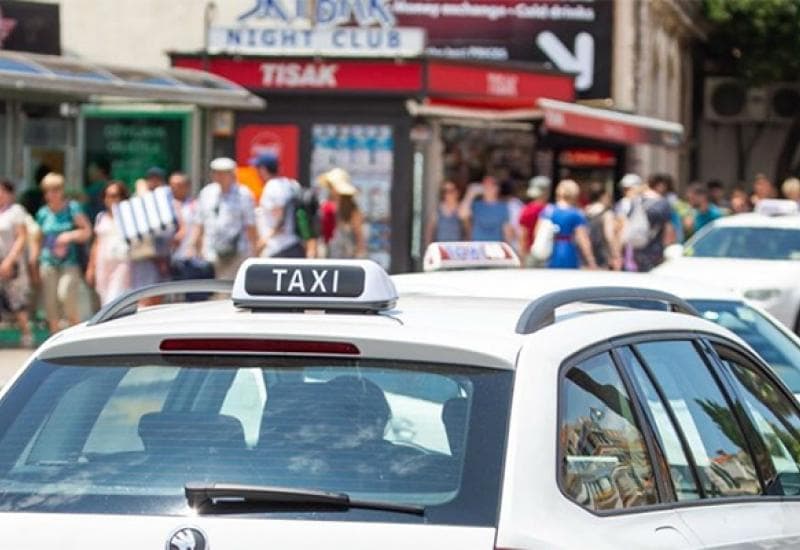 Ilustracija članka: Tomislavgrad: Taksist dobio batine jer je vršio naručenu uslugu prijevoza